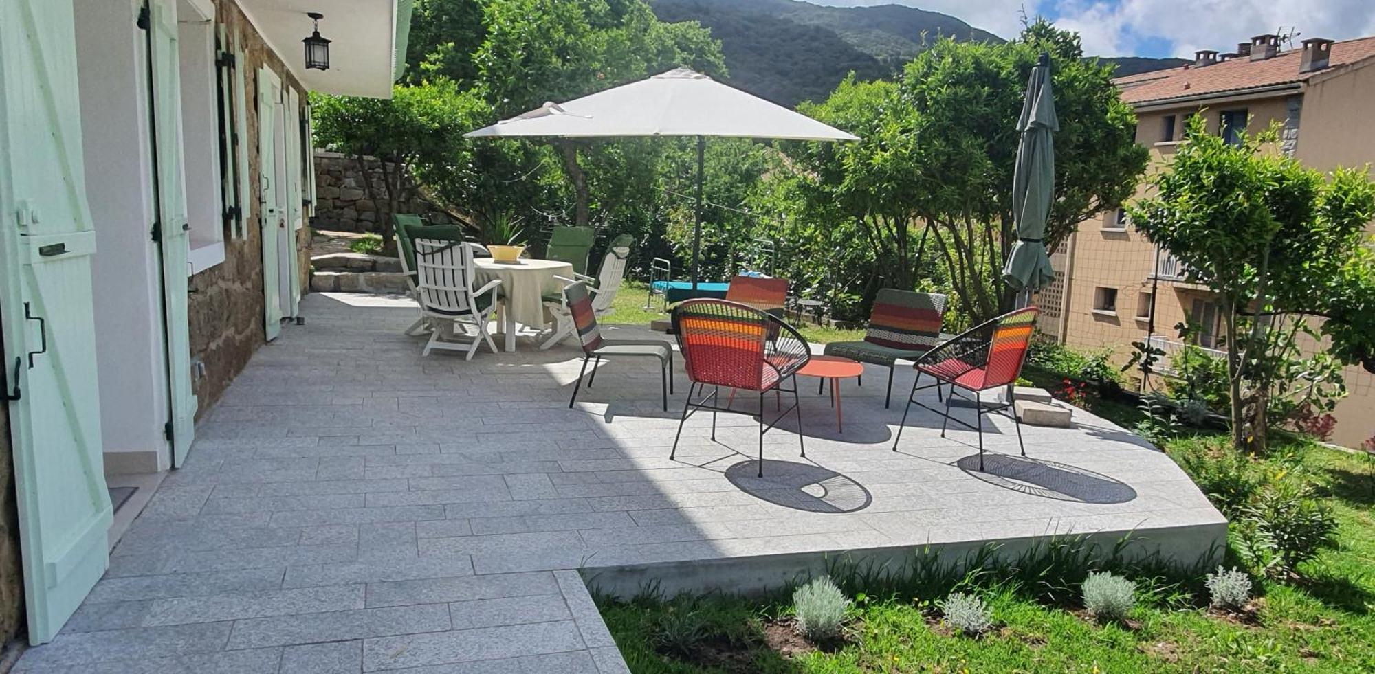 Charmant Appartement En Rez De Jardin Sartène Esterno foto